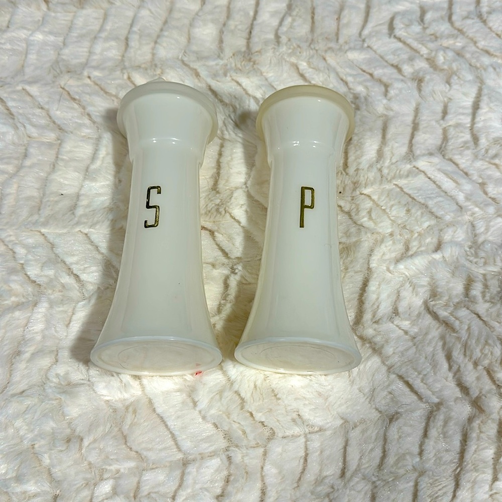 Vintage Tupperware.  Salt and Pepper Shakers